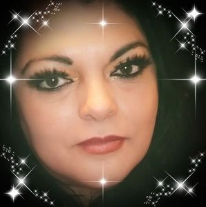 Meet your Posher, Maricela